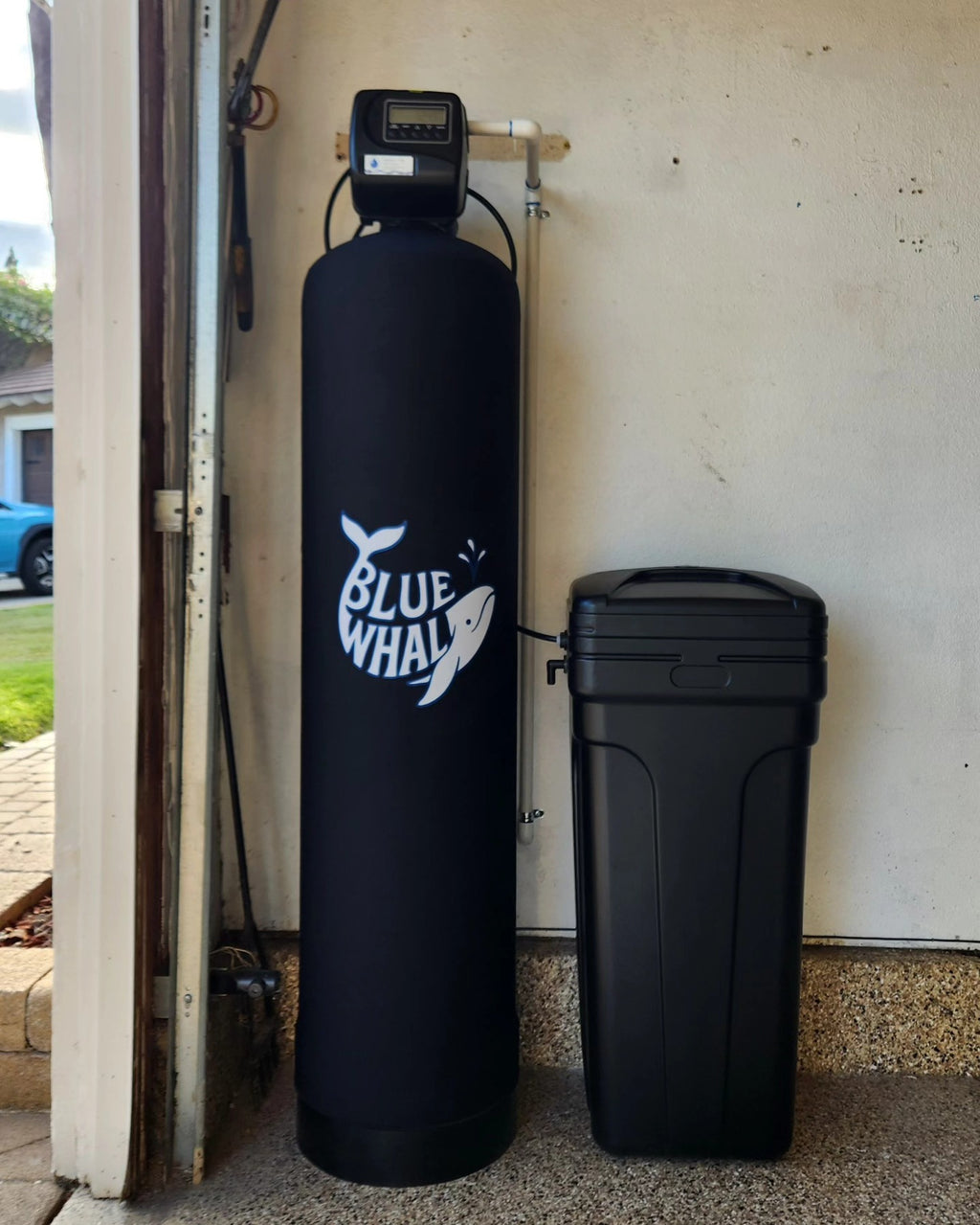 Salt-based Water Softener "Blue Whale"